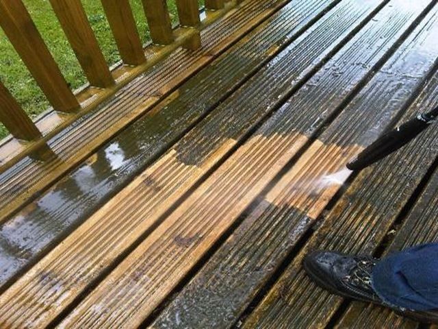decking-cleaning-2-kireth-ai